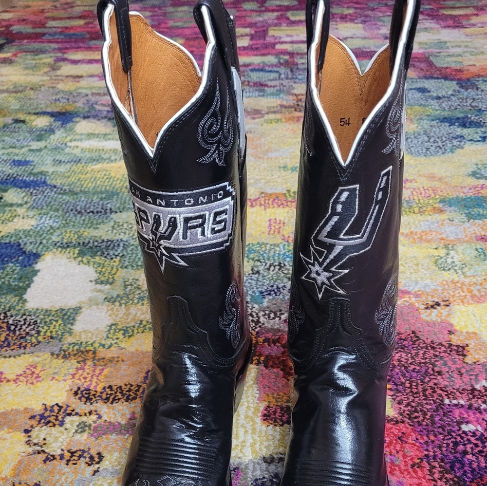 Lucchese Woman's NEW Black Boots size 8B with San Antonio Spurs Logo Embroidered - Picture 2 of 16